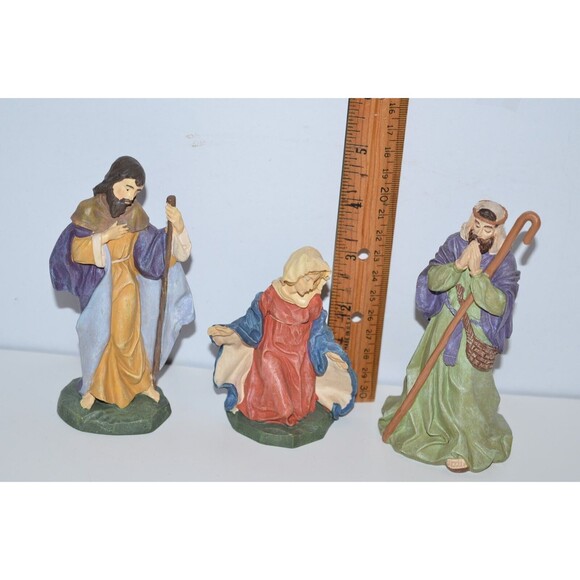 Vtg Avon Nativity Shepherd Joseph Mary Replacements Figurines 1996 - Picture 4 of 10